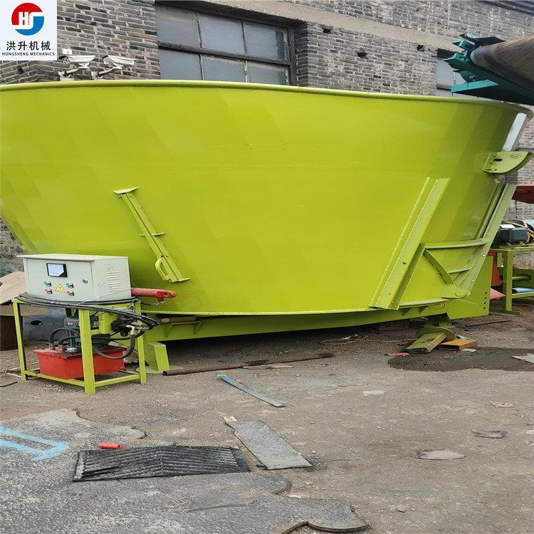2、我想買一輛奶牛飼料攪拌車。哪個更好？
